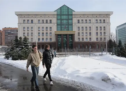 Tribunal ruso prohíbe grupo Coming Out por extremismo Tribunal ruso prohíbe grupo Coming Out por extremismo