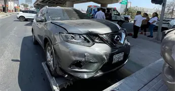 Un herido, tras choque en bulevar Espa&ntilde;ita y Circuito Potos&iacute;