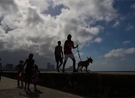 Apag&oacute;n masivo afecta a Cuba
