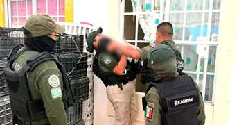 Detienen a una mujer por presunto maltrato infantil