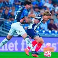 Rayados despierta y aplasta a los Gallos