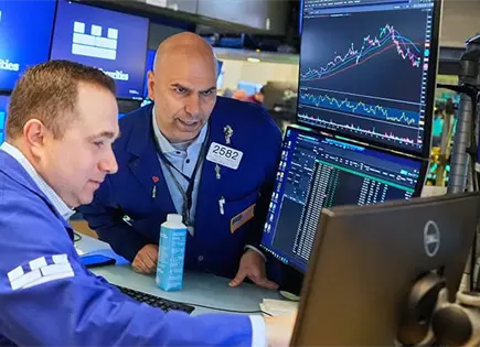 Remontan el peso y la BMV 