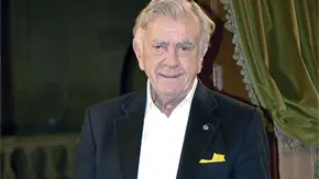 RODRIGO RIVERO LAKE EXPONE "EL VALOR DE LOS OBJETOS"