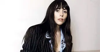 ZURIA VEGA DESLUMBR&Oacute; EN EL DESFILE DE D&G