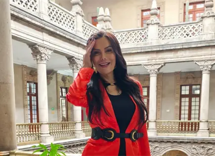 Desde una est&eacute;tica, Diana S&aacute;nchez Barrios se conecta a sesi&oacute;n