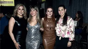 &iexcl;RADIANTES EN SUS CUMPLEA&Ntilde;OS!