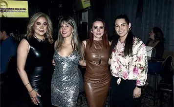 &iexcl;RADIANTES EN SUS CUMPLEA&Ntilde;OS!