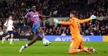 Tottenham recibe otro golpe, cae ante Crystal