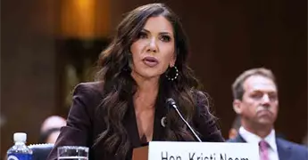Trump sustituye a Kristi Noem