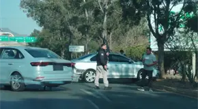 Choque por alcance en Salvador Nava; s&oacute;lo da&ntilde;os