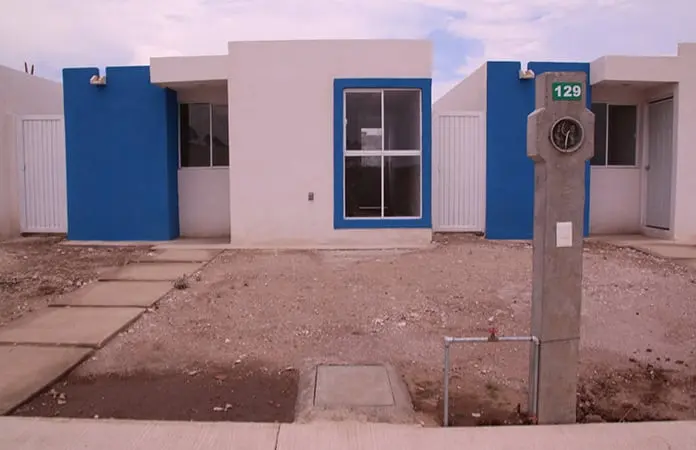 Grave golpe de tr&aacute;mites a vivienda