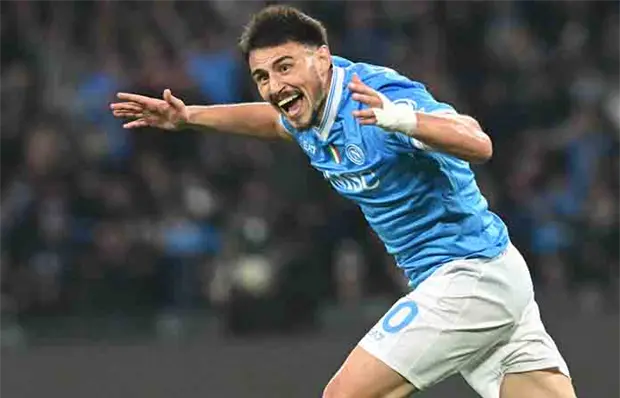 Napoli contin&uacute;a invicto en Serie A