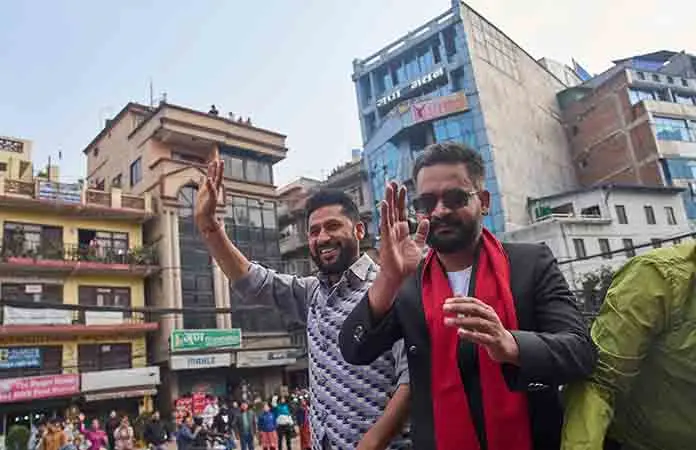 Partido de exrapero aventaja en Nepal