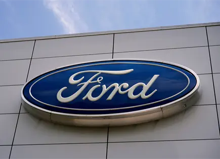Ford llama a revisi&oacute;n 1.74 millones de veh&iacute;culos por fallas en c&aacute;mara trasera