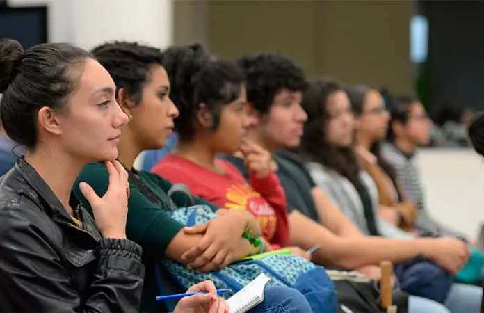 Se disparan los males mentales entre j&oacute;venes