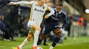 Se impone el Lens ante Metz