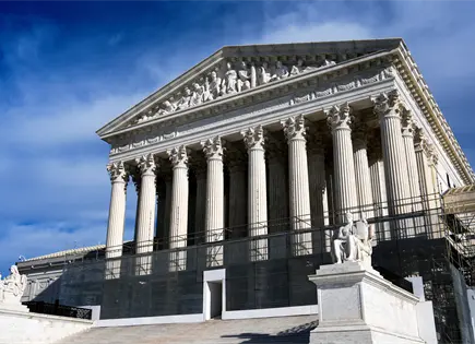 Administraci&oacute;n Trump presiona para eliminar protecciones a migrantes