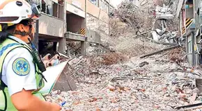 Colapsa un edificio en CDMX; un muerto