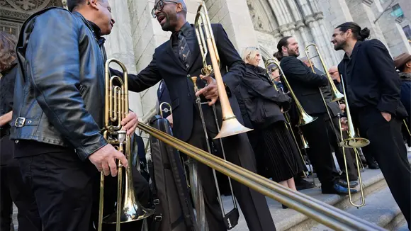 Homenaje en Nueva York a Willie Col&oacute;n con misa en San Patricio