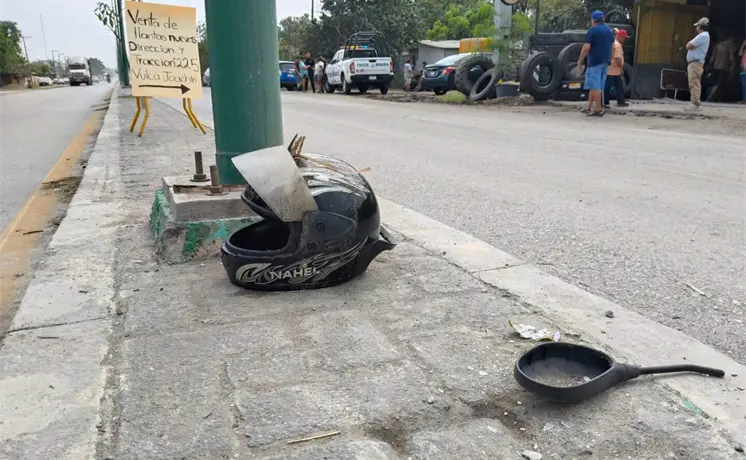 Muere una motociclista embestida por cami&oacute;n ca&ntilde;ero
