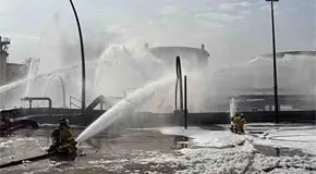 Precios del petr&oacute;leo oscilan por el conflicto