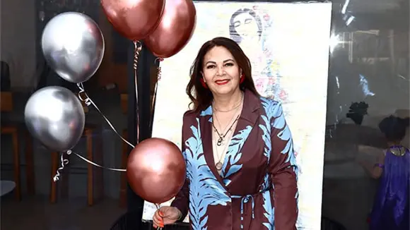 M&Oacute;NICA &iexcl;UN A&Ntilde;O M&Aacute;S DE VIDA!