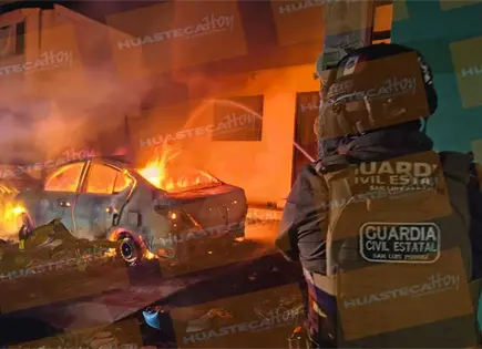 Queman un tercer veh&iacute;culo de guardia civil en Ciudad Valles