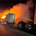 Arde un tráiler en carambola de la ‘57