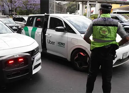 En AICM, GN sólo amonesta a Uber