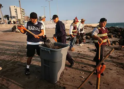 Atienden derrame en playas del Golfo
