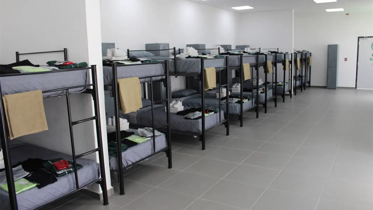 Atención a migrantes en albergues.