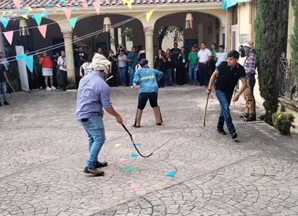 Castigos a chicotazos: vuelven los diablos de Tanlajás Castigos a chicotazos: vuelven los diablos de Tanlajás