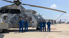 Un siglo surcando el cielo y el mar