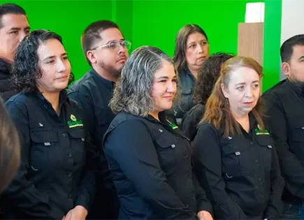 Uniforman a los empleados de Sasar