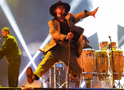 Maldita Vecindad y Moenia cierran primer d&iacute;a del Vive Latino 2026