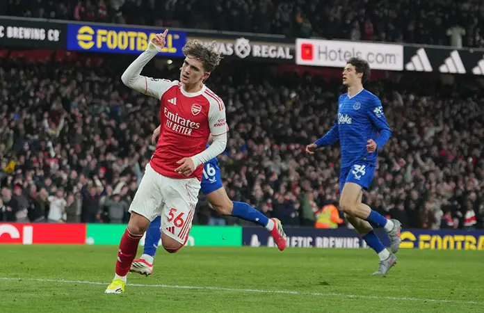 Max Dowman hace historia en la Premier