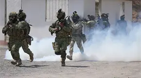 Militares se entrenan contra el terrorismo