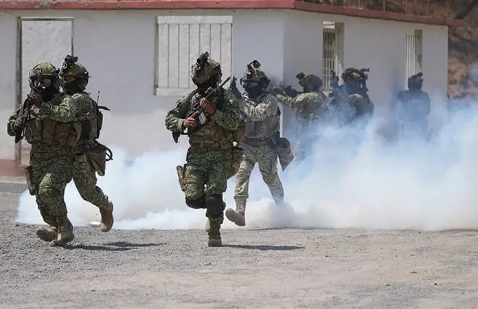 Militares se entrenan contra el terrorismo Militares se entrenan contra el terrorismo