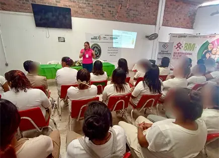 Revisan en SLP programas de reinserci&oacute;n para internos