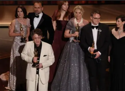Cineastas alzan la voz contra guerra en Ucrania en premios Oscar