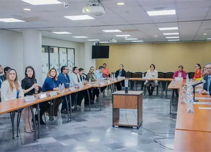 DIF y Poder Judicial realizan conversatorio sobre protecci&oacute;n a la ni&ntilde;ez