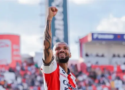 Estrella del Atl&eacute;tico San Luis rechaza jugar con Italia