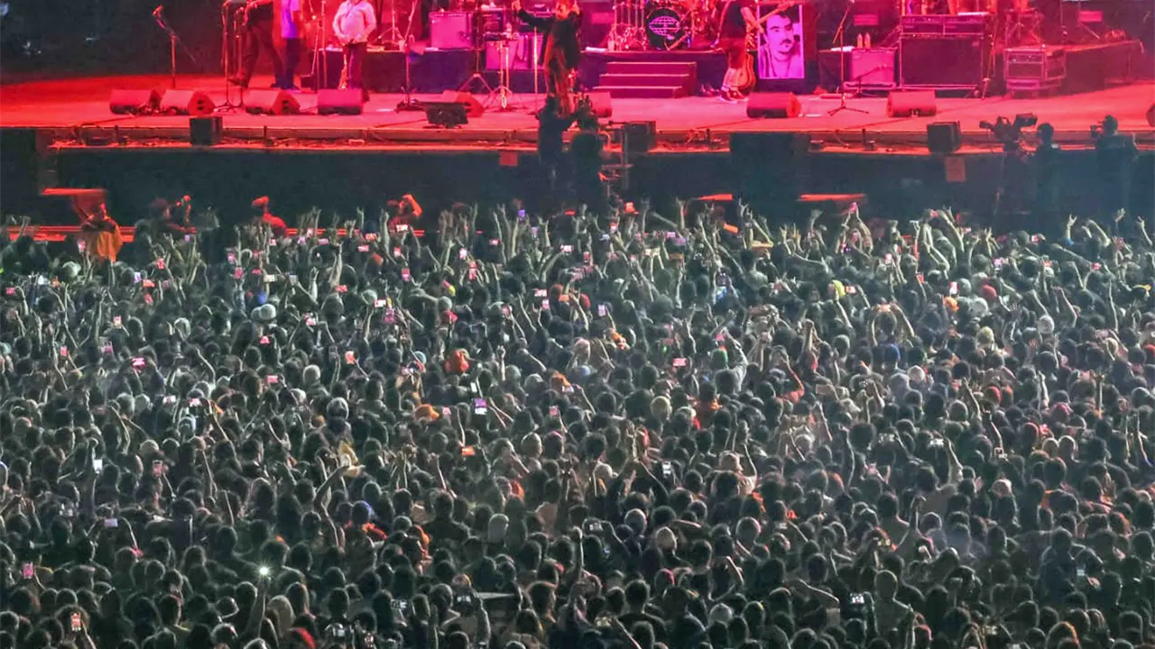 Vive Latino 2026 cierra con electrónica, metal y regional