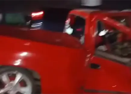 VIDEO | Dos personas prensadas tras fuerte choque en la Carretera 57