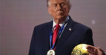 AMA aplaza decisi&oacute;n sobre veto a funcionarios por cuotas retenidas