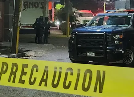 Asesinan a 3 hombres en vivienda de Culiac&aacute;n