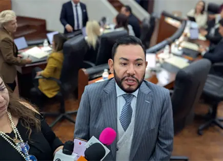 Congreso a&uacute;n medita dar a Cruz Roja 100 mil pesos m&aacute;s