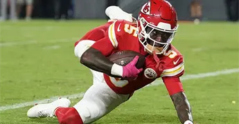 Eagles se refuerzan con Marquise Brown