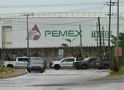 Pemex reporta nuevo derrame en refinería Dos Bocas: operativo en marcha Pemex reporta nuevo derrame en refinería Dos Bocas: operativo en marcha