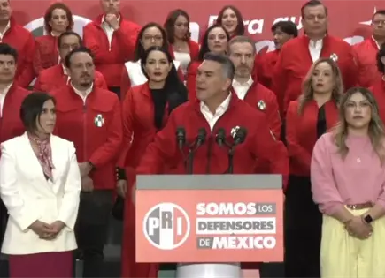 PRI abre candidaturas a sociedad civil y suma a  Rosario Robles